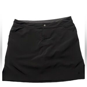 NorthFace- Women’s Skort - Size 8